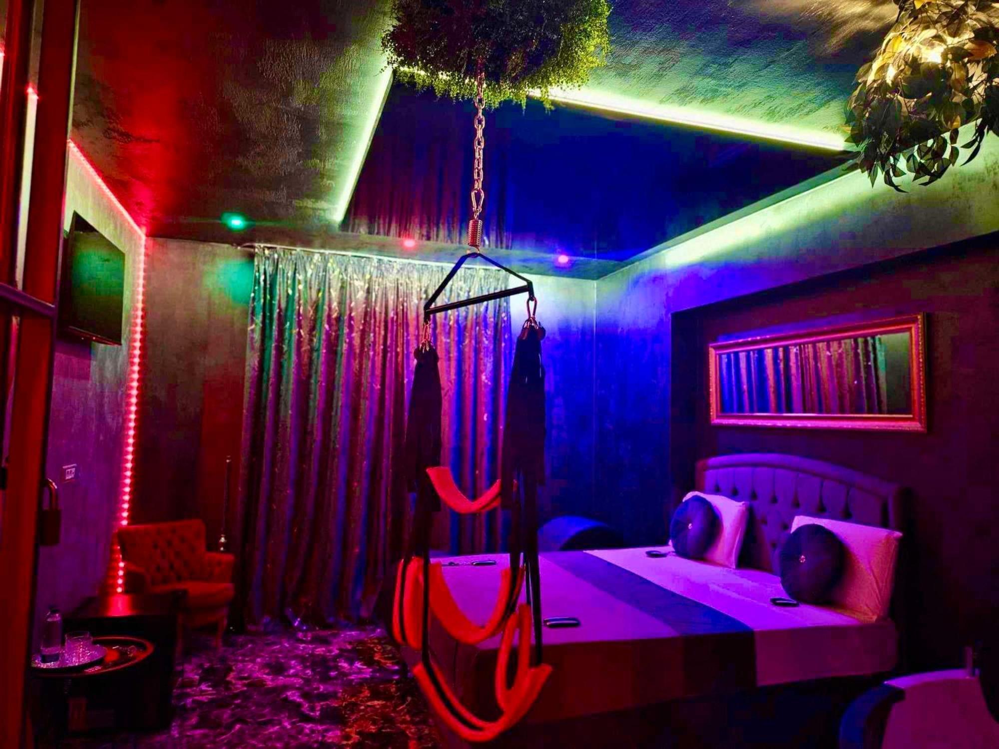 Love Room Boekarest Buitenkant foto